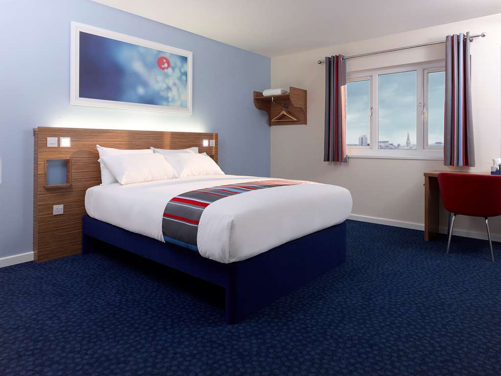 Travelodge Basildon Oda fotoğraf