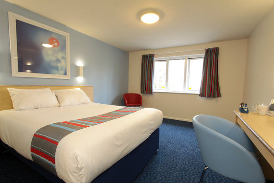 Travelodge Basildon Oda fotoğraf