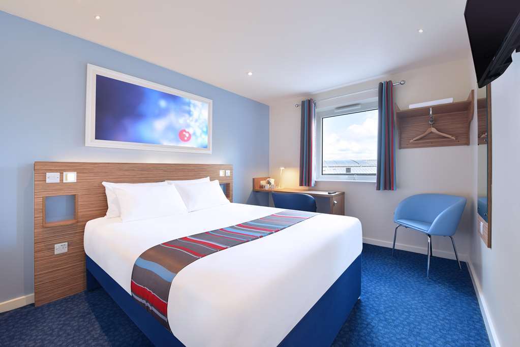 Travelodge Basildon Oda fotoğraf